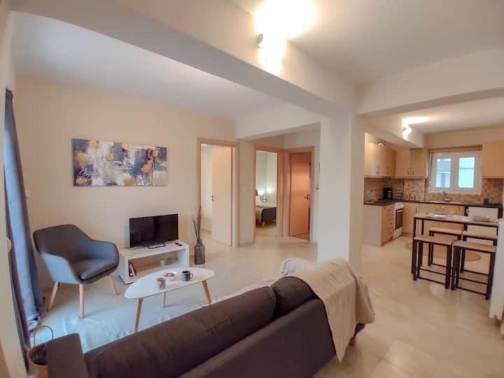 Cozy Modern Apartment Ioánnina Exteriör bild