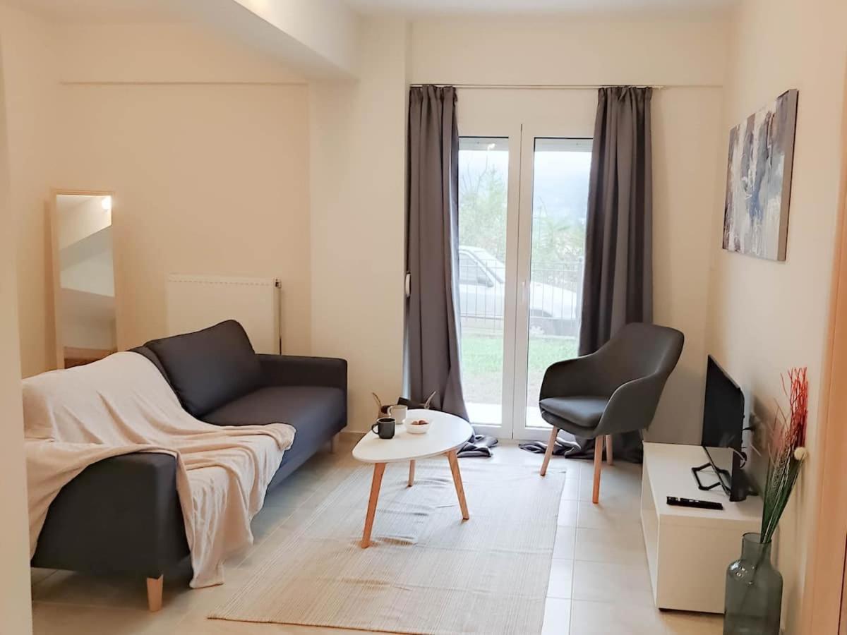 Cozy Modern Apartment Ioánnina Exteriör bild
